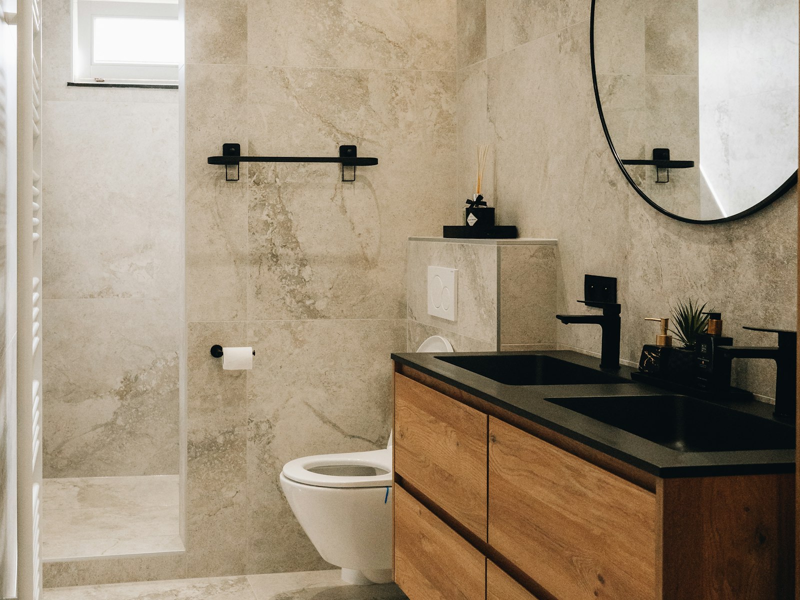 Japandi bathroom style